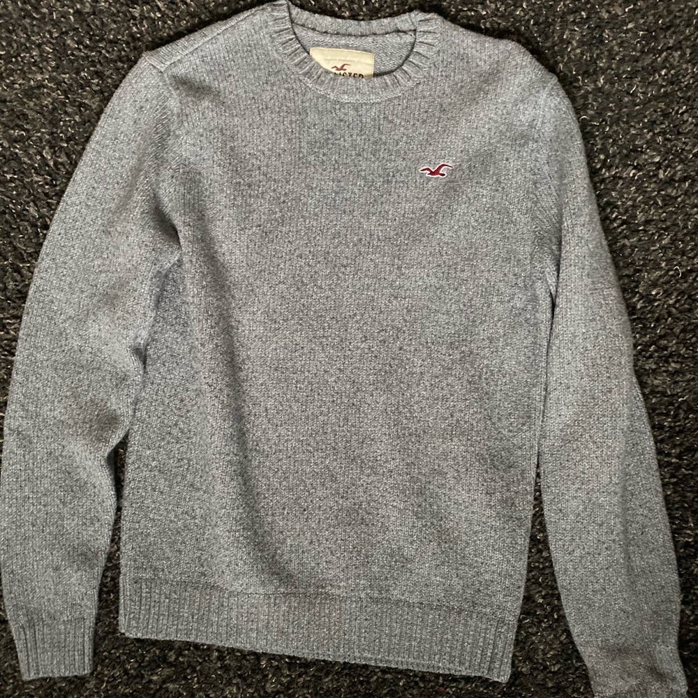 Hollister sweater